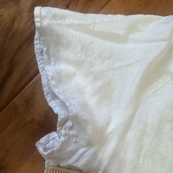 Linen like Short Sleeve Blouse - Picture 4 of 6